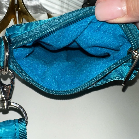 lug Crossbody Bag ~ Teal - Picture 4 of 8